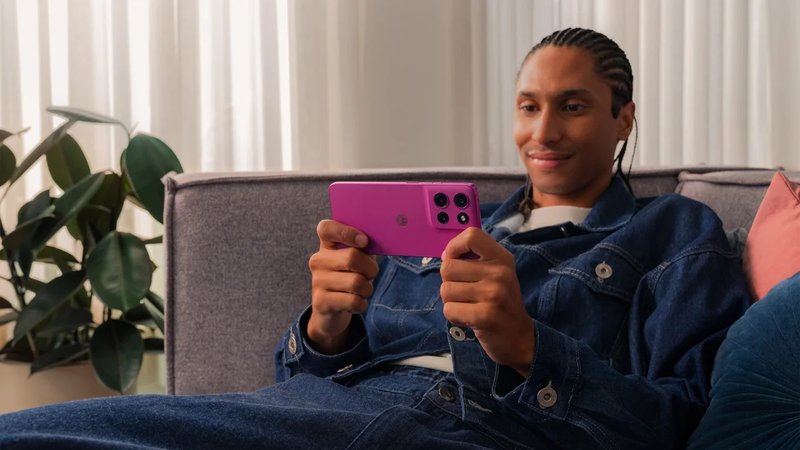 Moto-G-2026-arrives-with-selfie-camera-upgrade-big-battery-and-new-colors - and-your-wallet-will-thank-you